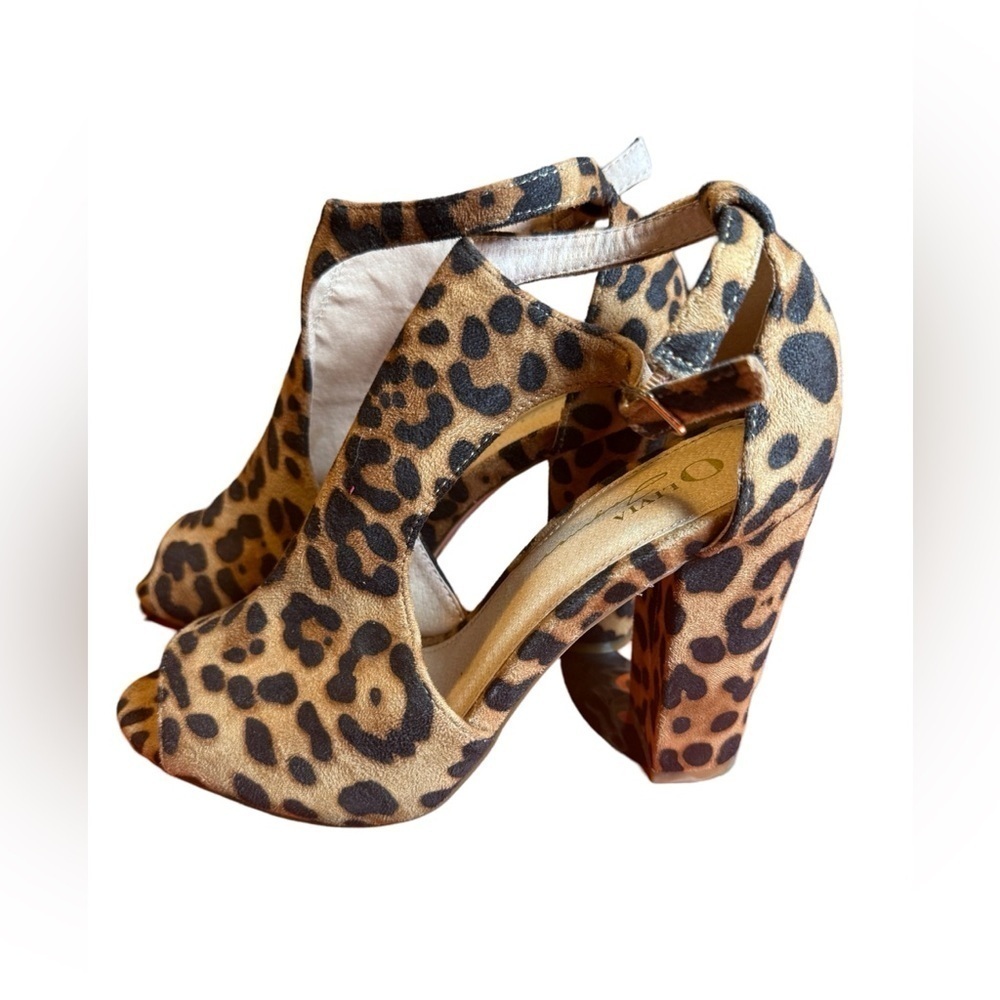 Olivia Jaymes Leopard Print Peep-Toe Chunky Heels, Size 8, New Without Box - Picture 3 of 6